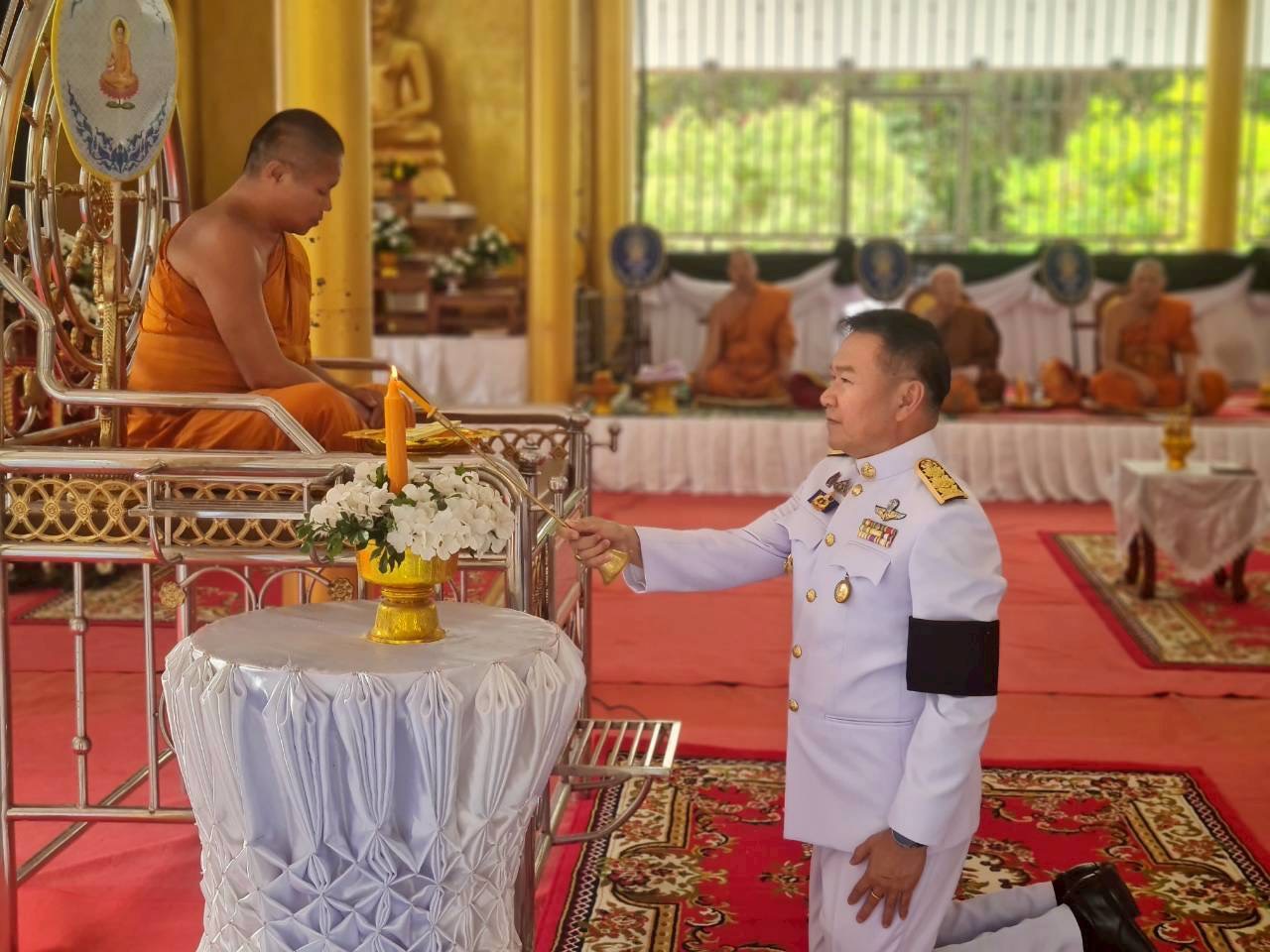 วันที่ 30 ตุลาคม 2568 เวลา 13.00 น. นายเรืองฤทธิ์ แก้วสีขาว นายกองค์การบริหารส่วนตำบลโนนสะอาด มอบหมายให้ นางสาวเกษรา พิชัยช่วง ปลัดองค์การบริหารส่วนตำบลโนนสะอาด  ร่วมพิธีบำเพ็ญกุศลสัตตมวาร 7 วัน เพื่ออุทิศถวายเป็นพระราชกุศล สมเด็จพระนางสิริกิติ์ พระบรมราชินีนาถ พระบรมราชชนนีพันปีหลวง และน้อมรำลึกในพระมหากรุณาธิคุณอันหาที่สุดมิได้ของสมเด็จพระนางเจ้าสิริกิติ์ พระบรมราชินีนาถ พระบรมราชินีนาถ พระบรมราชชนนีพันปีหลวงที่ทรงปฎิบัติพระราชกรณียกิจนานัปการ โดยมี นายเกียรติศักดิ์ มูลไธสง นาอำเภอห้วยเม็ก เป็นประธานในพิธีฯ ณ วัดธรรมพิทักษ์ ตำบลห้วยเม็ก อำเภอห้วยเม็ก จังหวัดกาฬสินธุ์