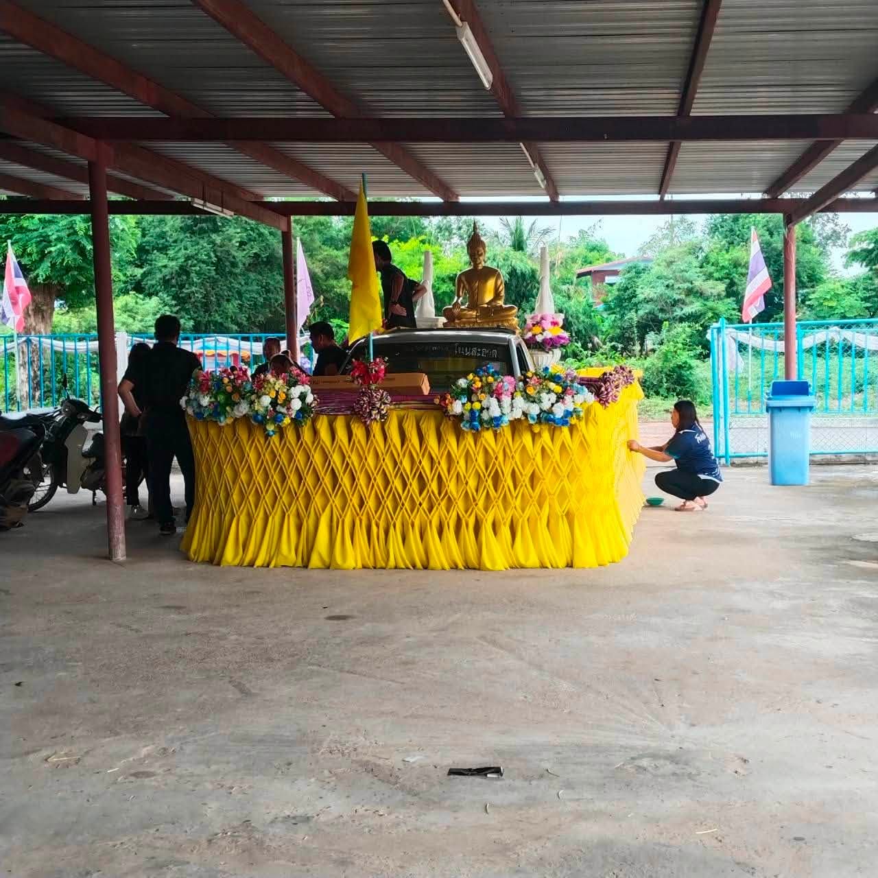 วันที่ 24 กรกฎาคม 2569 อบต.โนนสะอาด ร่วมใจเตรียมงานประเพณีถวายเทียนพรรษา ประจำปี 2569
